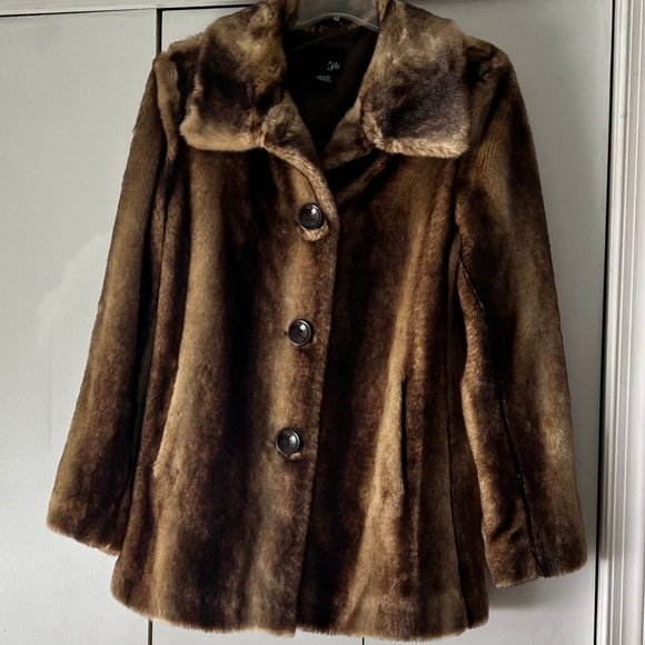 East 5th Jackets & Blazers - NWT! Brown Mink Faux Fur Coat - Medium